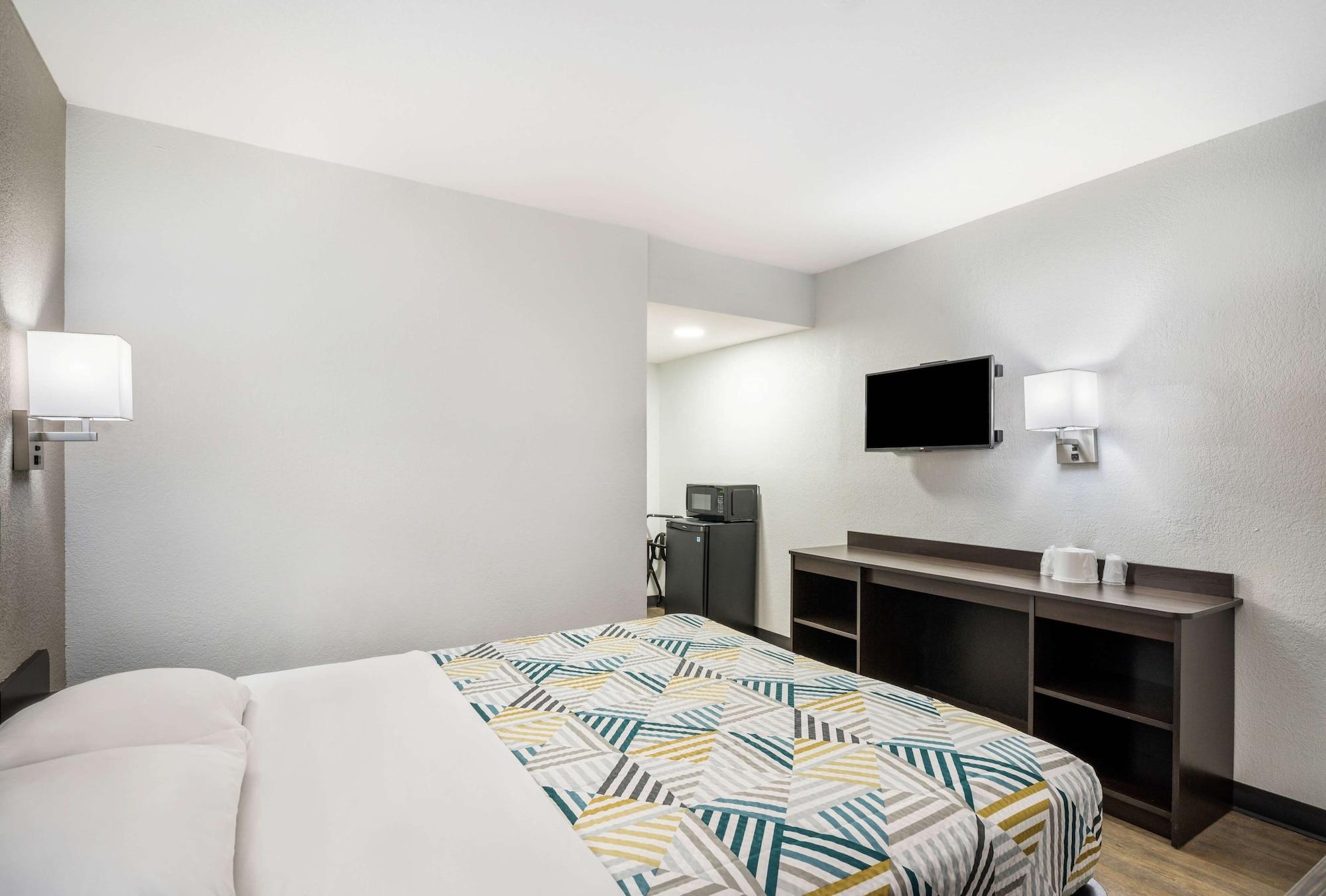 Motel 6-Sandston, Va - Richmond, Va Екстериор снимка